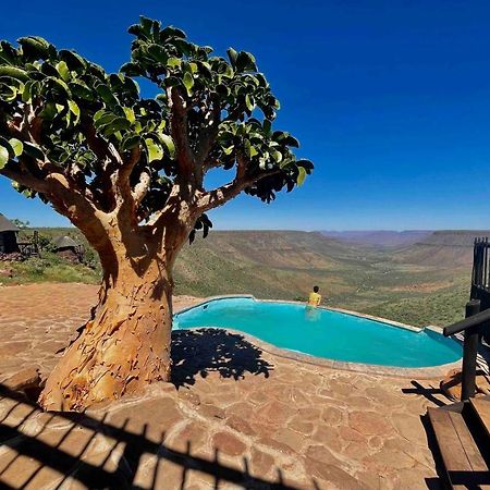 דמראלנד Grootberg Lodge מראה חיצוני תמונה