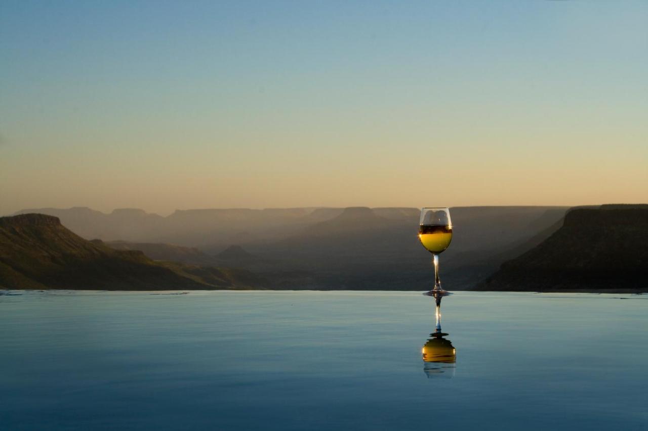 דמראלנד Grootberg Lodge מראה חיצוני תמונה