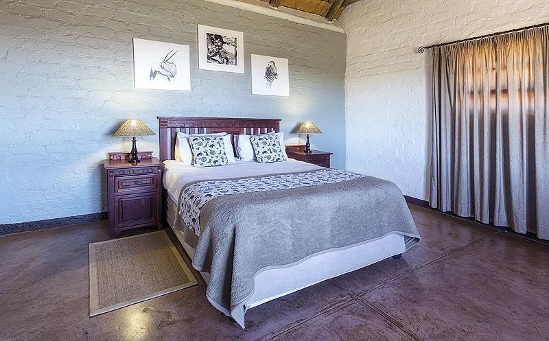 דמראלנד Grootberg Lodge מראה חיצוני תמונה