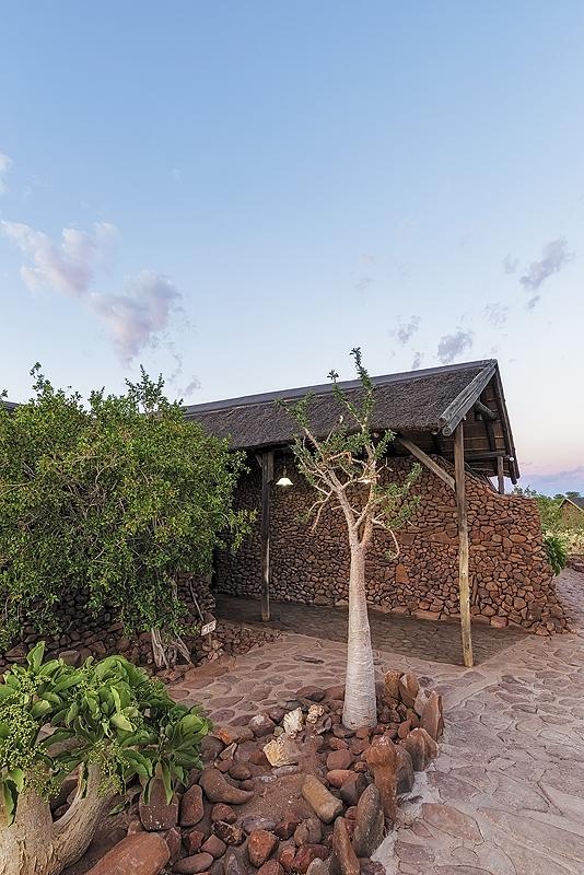 דמראלנד Grootberg Lodge מראה חיצוני תמונה